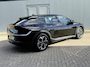 Kia EV6 Edition 77.4 kWh / SOH 100% / Fabrieksgarantie tot 18-06-2032 / 1.600 kg trekgewicht / Android Auto & Apple Carplay / Navigatie / Cruise Control Adaptief / Climate Control / DAB / Draadloze Telefoonlader / Camera / Parkeerassistent / 19" Lichtmetalen Wielen / Keyless entry & start /