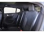 Volvo C40 Recharge Ultimate 69 kWh - Panoramadak - IntelliSafe Assist & Surround - 360º Camera - Harman/Kardon audio - Verwarmde voorstoelen & stuur - Parkeersensoren voor & achter - Elektr. bedienb. voorstoelen met geheugen links - Draadloze tel. lader - Elektr. inklapbare trekhaak - 19' LMV