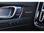 Volvo C40 Recharge Ultimate 69 kWh - Panoramadak - IntelliSafe Assist & Surround - 360º Camera - Harman/Kardon audio - Verwarmde voorstoelen & stuur - Parkeersensoren voor & achter - Elektr. bedienb. voorstoelen met geheugen links - Draadloze tel. lader - Elektr. inklapbare trekhaak - 19' LMV