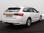 Skoda Octavia Combi 1.5 TSI First Edition | Zwenkbare trekhaak | PDC | ACC | Carplay |