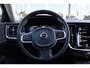 Volvo V60 B3 164PK Automaat Momentum Advantage | Trekhaak | Camera + PDC | Pilot Assist | Getint glas | Verw. Stoel- & stuurwiel |