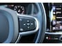 Volvo V60 B3 164PK Automaat Momentum Advantage | Trekhaak | Camera + PDC | Pilot Assist | Getint glas | Verw. Stoel- & stuurwiel |