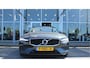 Volvo V60 B3 164PK Automaat Momentum Advantage | Trekhaak | Camera + PDC | Pilot Assist | Getint glas | Verw. Stoel- & stuurwiel |