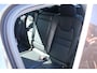 Volvo V60 B3 164PK Automaat Momentum Advantage | Trekhaak | Camera + PDC | Pilot Assist | Getint glas | Verw. Stoel- & stuurwiel |