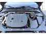 Volvo V60 B3 164PK Automaat Momentum Advantage | Trekhaak | Camera + PDC | Pilot Assist | Getint glas | Verw. Stoel- & stuurwiel |