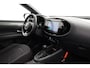 Toyota Aygo X Hybrid 115 pulse | Apple Carplay / Android Auto | Keyless | Parkeersensoren voor/achter | Adaptive Cruise | LED | Clima | Camera | 17 inch | Privacy glas