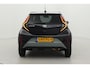 Toyota Aygo X Hybrid 115 pulse | Apple Carplay / Android Auto | Keyless | Parkeersensoren voor/achter | Adaptive Cruise | LED | Clima | Camera | 17 inch | Privacy glas