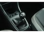 Volkswagen Up! 1.0 MPI 60pk High up! 5-Drs. | Cruise Control | 16" Ypsilon Velgen + Allseason Banden