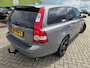Volvo V50 2.4 D5 Summum 2006. Automaat/Leder/Climate/Cruise/Xenon/Trekhaak etc.. APK 02-2027