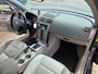 Volvo V50 2.4 D5 Summum 2006. Automaat/Leder/Climate/Cruise/Xenon/Trekhaak etc.. APK 02-2027