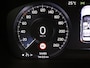 Volvo XC40 1.5 T3 / Stoel+Stuurverwarming / Apple Carplay / Parkeersensoren V+A / Getint Glas / 18" Wielen / Cruise Control /
