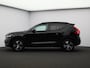 Volvo XC40 1.5 T3 / Stoel+Stuurverwarming / Apple Carplay / Parkeersensoren V+A / Getint Glas / 18" Wielen / Cruise Control /