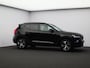 Volvo XC40 1.5 T3 / Stoel+Stuurverwarming / Apple Carplay / Parkeersensoren V+A / Getint Glas / 18" Wielen / Cruise Control /
