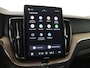 Volvo XC60 T6 AWD Ultra Dark | Luchtvering | Trekhaak | 360° Camera | Panoramadak |