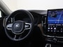 Volvo XC60 T6 AWD Ultra Dark | Luchtvering | Trekhaak | 360° Camera | Panoramadak |