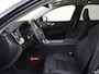 Volvo XC60 T6 AWD Ultra Dark | Luchtvering | Trekhaak | 360° Camera | Panoramadak |