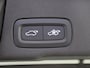 Volvo XC60 T6 AWD Ultra Dark | Luchtvering | Trekhaak | 360° Camera | Panoramadak |