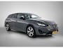Peugeot 308 SW Allure 1.6 Plug-in Hybrid 180pk Automaat | Lage kilometerstand! | Navigatie | Achteruitrijcamera | Climate Control | Cruise Control | Parkeersensoren v+a | Keyless start | Bluetooth | Draadloze Apple Carplay / Android auto | DAB+ radio | Led koplampen | Volledig digitaal instrumentenpaneel | Donker getint glas | Trekhaak | 17" lichtmetalen velgen |