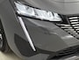 Peugeot 308 SW Allure 1.6 Plug-in Hybrid 180pk Automaat | Lage kilometerstand! | Navigatie | Achteruitrijcamera | Climate Control | Cruise Control | Parkeersensoren v+a | Keyless start | Bluetooth | Draadloze Apple Carplay / Android auto | DAB+ radio | Led koplampen | Volledig digitaal instrumentenpaneel | Donker getint glas | Trekhaak | 17" lichtmetalen velgen |