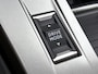 Peugeot 308 SW Allure 1.6 Plug-in Hybrid 180pk Automaat | Lage kilometerstand! | Navigatie | Achteruitrijcamera | Climate Control | Cruise Control | Parkeersensoren v+a | Keyless start | Bluetooth | Draadloze Apple Carplay / Android auto | DAB+ radio | Led koplampen | Volledig digitaal instrumentenpaneel | Donker getint glas | Trekhaak | 17" lichtmetalen velgen |