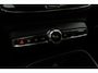 Volvo XC40 2.0 B4 Plus Black Edition | Trekhaak | Lichtmetalen Velgen 20 inch | Harman Kardon Audio | Panoramadak | 360 Graden Camera | Parkeersensoren | Keyless Entry | Elektrische Achterklep | Elektrisch Verstelbare Voorstoelen | Stoelverwarming | Google Navigatie | Apple Carplay | Android Auto