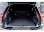 Volvo XC40 2.0 B4 Plus Black Edition | Trekhaak | Lichtmetalen Velgen 20 inch | Harman Kardon Audio | Panoramadak | 360 Graden Camera | Parkeersensoren | Keyless Entry | Elektrische Achterklep | Elektrisch Verstelbare Voorstoelen | Stoelverwarming | Google Navigatie | Apple Carplay | Android Auto