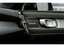 Volvo XC40 2.0 B4 Plus Black Edition | Trekhaak | Lichtmetalen Velgen 20 inch | Harman Kardon Audio | Panoramadak | 360 Graden Camera | Parkeersensoren | Keyless Entry | Elektrische Achterklep | Elektrisch Verstelbare Voorstoelen | Stoelverwarming | Google Navigatie | Apple Carplay | Android Auto