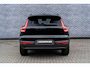 Volvo XC40 2.0 B4 Plus Black Edition | Trekhaak | Lichtmetalen Velgen 20 inch | Harman Kardon Audio | Panoramadak | 360 Graden Camera | Parkeersensoren | Keyless Entry | Elektrische Achterklep | Elektrisch Verstelbare Voorstoelen | Stoelverwarming | Google Navigatie | Apple Carplay | Android Auto