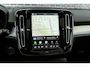 Volvo XC40 2.0 B4 Plus Black Edition | Trekhaak | Lichtmetalen Velgen 20 inch | Harman Kardon Audio | Panoramadak | 360 Graden Camera | Parkeersensoren | Keyless Entry | Elektrische Achterklep | Elektrisch Verstelbare Voorstoelen | Stoelverwarming | Google Navigatie | Apple Carplay | Android Auto