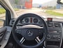 Mercedes-Benz B-klasse 150 AUTOMAAT CRUISE TREKHAAK 2 X SLEUTELS LEDER