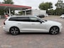 Volvo V60 2.0 T8 Recharge AWD R-Design | Clima | Cruise | Carplay | Stoelverwarming | LED V+A | LMV!