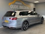 Volkswagen Passat 1.4 TSI PHEV GTE | Massage | IQ light | Adaptive cruise | Pano | Trekhaak |Clima | Stoelverwarming | Achteruitrijcamera | Carplay |