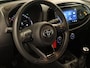 Toyota Aygo X 1.0 VVT-i MT Play - ORIGINEEL NEDERLANDSE AUTO - AFKOMSTIG VAN 1E EIGENAAR - AIRCO - APPLE CARPLAY/ ANDROID AUTO - CAMERA - DAB AUDIO -
