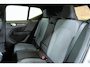 Volvo XC40 B4 Plus Dark | Trekhaak Semi-elektrisch | Adaptieve Cruise Control | Pilot Assist | Google Infotainment | Verwarmbare voorstoelen | Verwarmbaar stuurwiel | Blind Spot Information System | Verwarmbare voorruit | Parkeercamera | Parkeersensoren voor + achter |