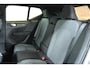 Volvo XC40 B4 Plus Dark | Trekhaak Semi-elektrisch | Adaptieve Cruise Control | Pilot Assist | Google Infotainment | Verwarmbare voorstoelen | Verwarmbaar stuurwiel | Blind Spot Information System | Verwarmbare voorruit | Parkeercamera | Parkeersensoren voor + achter |