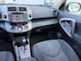 Toyota RAV4 2.0 VVTi Linea Sol Automaat 4X4 155 PK. Onverwoestbare en goed onderhouden auto !!! Alle keuringen toegestaan !!