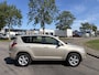 Toyota RAV4 2.0 VVTi Linea Sol Automaat 4X4 155 PK. Onverwoestbare en goed onderhouden auto !!! Alle keuringen toegestaan !!