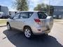 Toyota RAV4 2.0 VVTi Linea Sol Automaat 4X4 155 PK. Onverwoestbare en goed onderhouden auto !!! Alle keuringen toegestaan !!