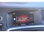 Volvo V60 2.4 D5 Twin Engine R-Design | Airco | Navigatie | Camera | Harman-kardon | NL auto!! | Nederlandse auto dealeronderhouden 144684 NAP aircopomp vorig jaar vernieuwd factuur aanwezig zeer compleet Harman Kardon metallic lak schuif kantel dak standkachel