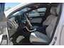 Volvo V60 2.4 D5 Twin Engine R-Design | Airco | Navigatie | Camera | Harman-kardon | NL auto!! | Nederlandse auto dealeronderhouden 144684 NAP aircopomp vorig jaar vernieuwd factuur aanwezig zeer compleet Harman Kardon metallic lak schuif kantel dak standkachel