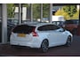 Volvo V60 2.4 D5 Twin Engine R-Design | Airco | Navigatie | Camera | Harman-kardon | NL auto!! | Nederlandse auto dealeronderhouden 144684 NAP aircopomp vorig jaar vernieuwd factuur aanwezig zeer compleet Harman Kardon metallic lak schuif kantel dak standkachel