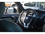 Volvo V60 2.4 D5 Twin Engine R-Design | Airco | Navigatie | Camera | Harman-kardon | NL auto!! | Nederlandse auto dealeronderhouden 144684 NAP aircopomp vorig jaar vernieuwd factuur aanwezig zeer compleet Harman Kardon metallic lak schuif kantel dak standkachel