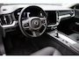 Volvo V60 2.0 B3 Essential Edition | Trekhaak | Achteruitrijcamera | Parkeersensoren | Lederen Bekleding | Stoelverwarming voor en achter | Cruise Control Adaptief | Lichtmetalen Velgen 18 inch | Navigatie | Apple Carplay | Android Auto