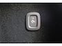 Volvo V60 2.0 B3 Essential Edition | Trekhaak | Achteruitrijcamera | Parkeersensoren | Lederen Bekleding | Stoelverwarming voor en achter | Cruise Control Adaptief | Lichtmetalen Velgen 18 inch | Navigatie | Apple Carplay | Android Auto