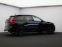 Volvo XC60 2.0 T8 Plug-in hybrid AWD Ultra Black Edition / Trekhaak / Panoramadak / 360 Camera / Head-up Display / Full-Led / Harman Kardon / Stoel+Stuurverwarming / BLIS /
