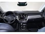 Volvo S90 T8 AWD Ultimate Bright - IntelliSafe Assist & Surround - 360º Camera - Bowers & Wilkins audio - Adaptieve LED koplampen - Verwarmde voorstoelen, stuur & achterbank - Parkeersensoren voor & achter - Elektr. bedienb. voorstoelen met geheugen - Head up display - Extra getint glas - 19' LMV