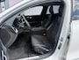Volvo V60 2.0 T4 Momentum Pro | Trekhaak | Styling Pakket | Achteruitrijcamera | Parkeersensoren | Elektrische Achterklep | Navigatie | Apple Carplay | Android Auto