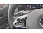 Volkswagen Golf 1.5 eTSI R-Line Business 150 PK| Dealeronderhouden | Navigatie | Harman Kardon High End Audio | Stoelverwarming | Stuurwielverwarming | Parkeersensoren | 18 Inch Velgen