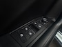 Volkswagen T-Roc 1.0 TSI R-Line IQ-light / Carplay / ACC / PDC / Stoelverwarming / Digitiale cockpit / Zwarte hemel / 4-Seiz. Band