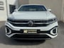 Volkswagen T-Roc 1.0 TSI R-Line IQ-light / Carplay / ACC / PDC / Stoelverwarming / Digitiale cockpit / Zwarte hemel / 4-Seiz. Band